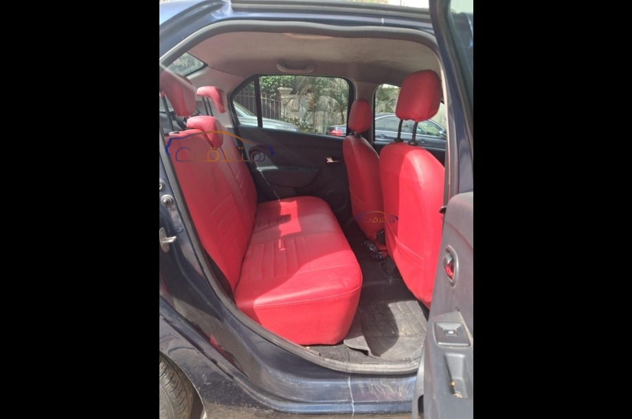 Logan Renault أزرق