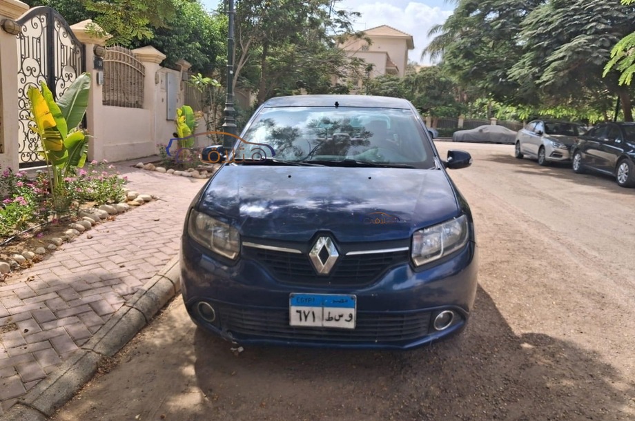 Logan Renault أزرق