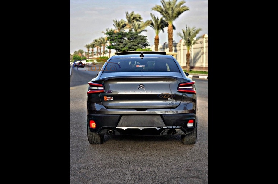 C4X Citroën برونزي