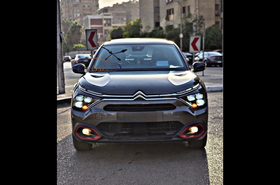 C4X Citroën برونزي
