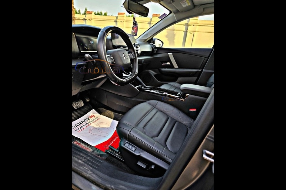 C4X Citroën برونزي