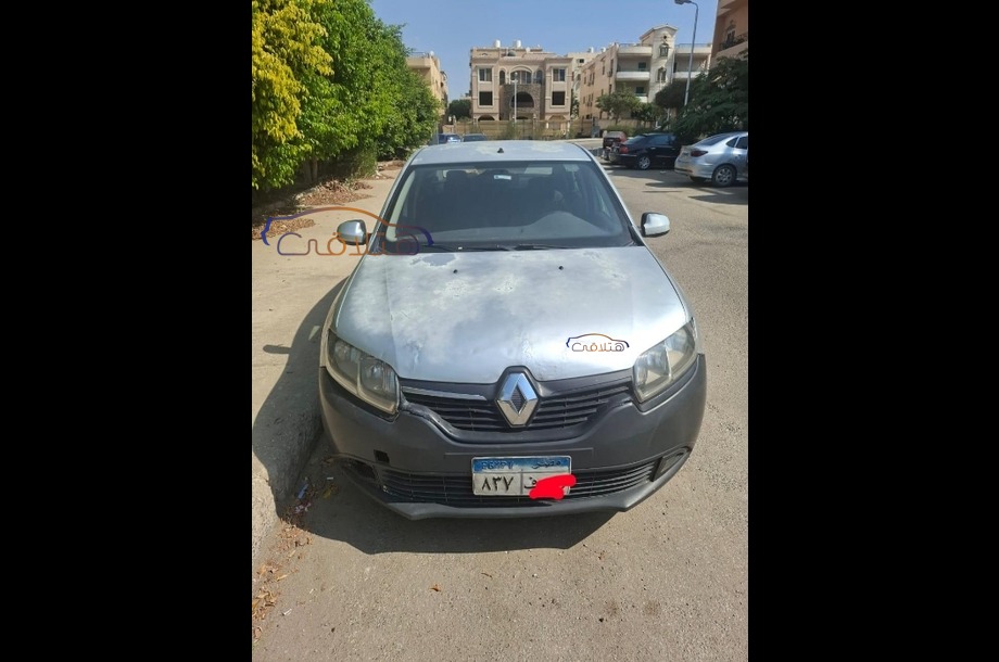 Logan Renault فضي