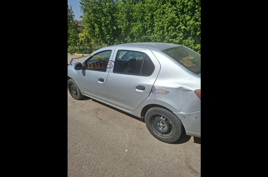 Logan Renault فضي