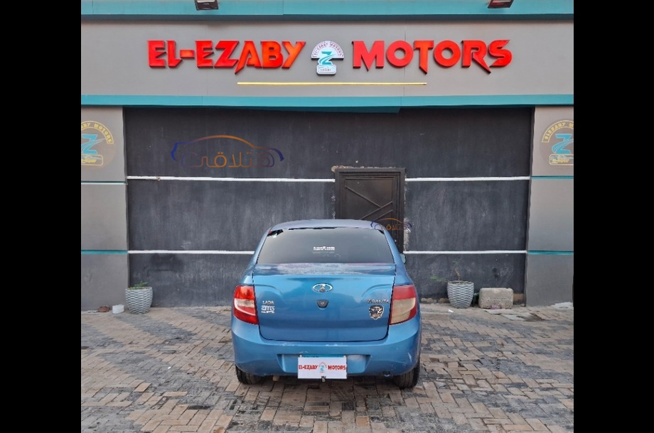 Granta Lada أزرق