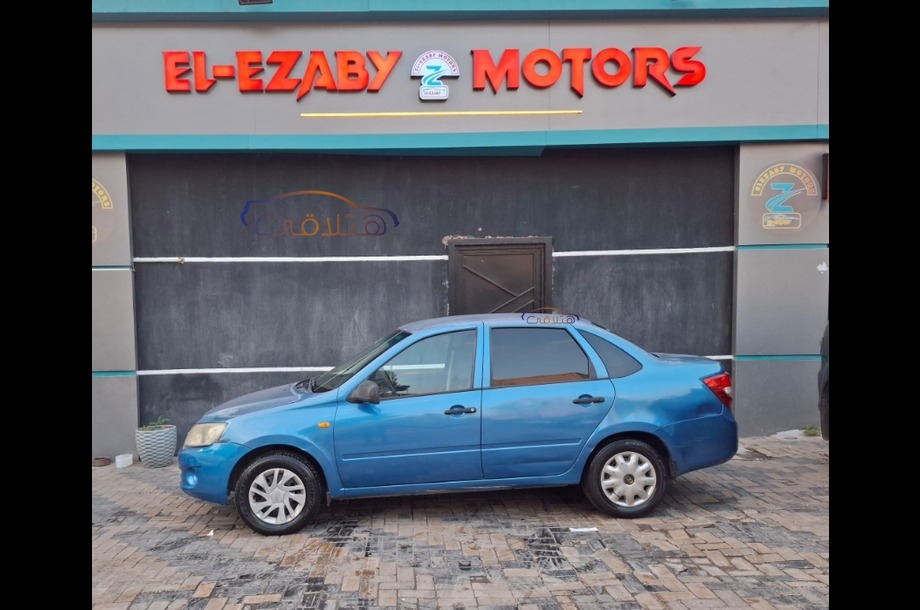 Granta Lada أزرق