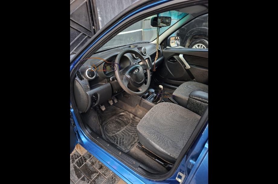 Granta Lada أزرق
