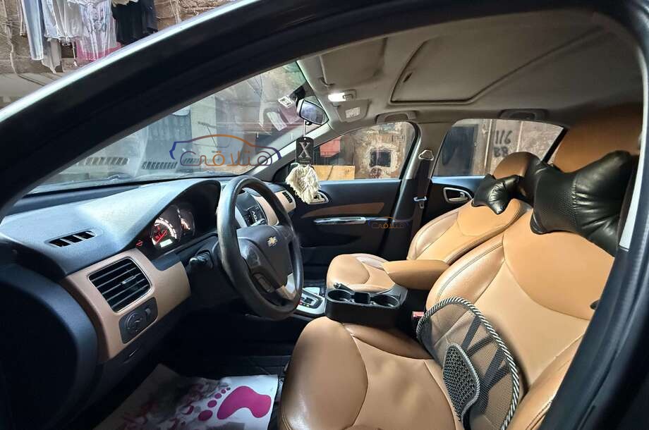 Optra Chevrolet أسود