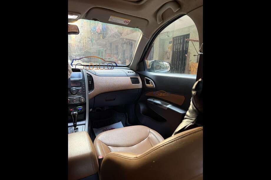 Optra Chevrolet أسود