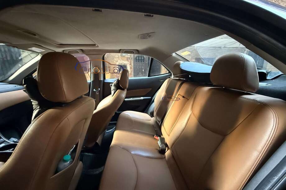 Optra Chevrolet أسود