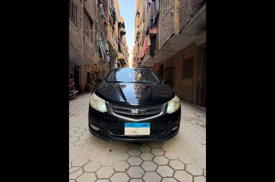 Optra Chevrolet أسود