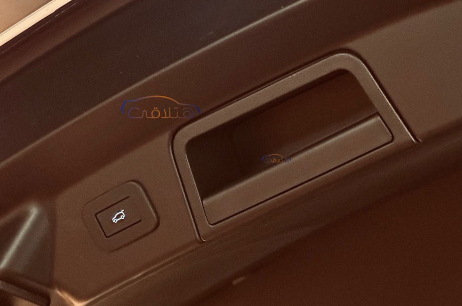 Velar Land Rover أبيض