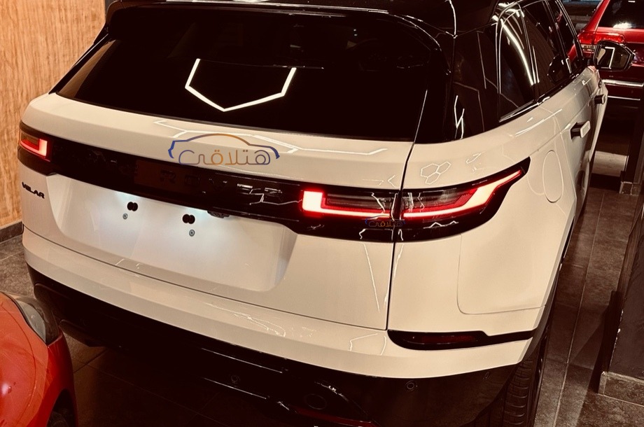 Velar Land Rover أبيض