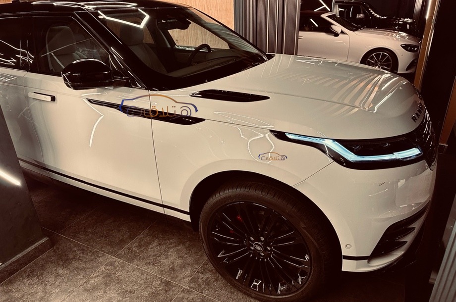 Velar Land Rover أبيض