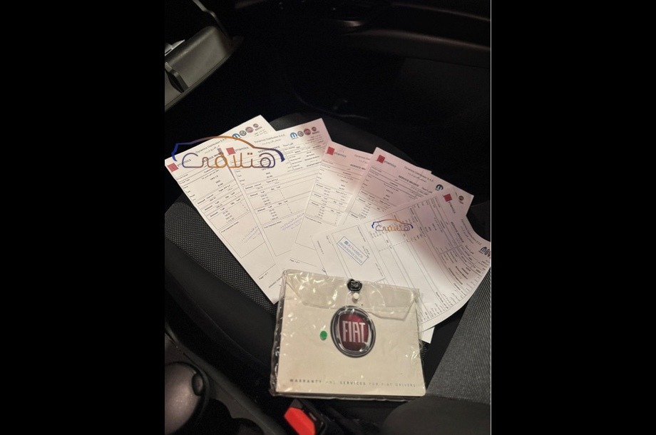 Tipo Fiat الأزرق الداكن