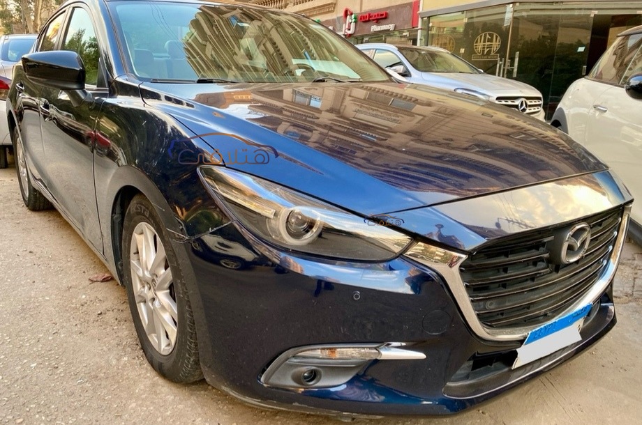 Mazda 3 Mazda الأزرق الداكن