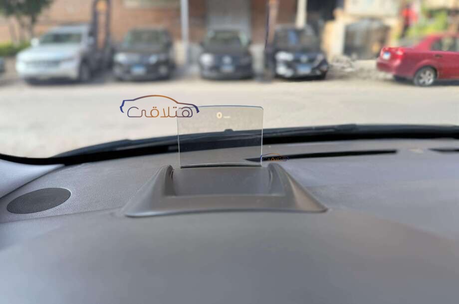 5008 Peugeot الأزرق الداكن