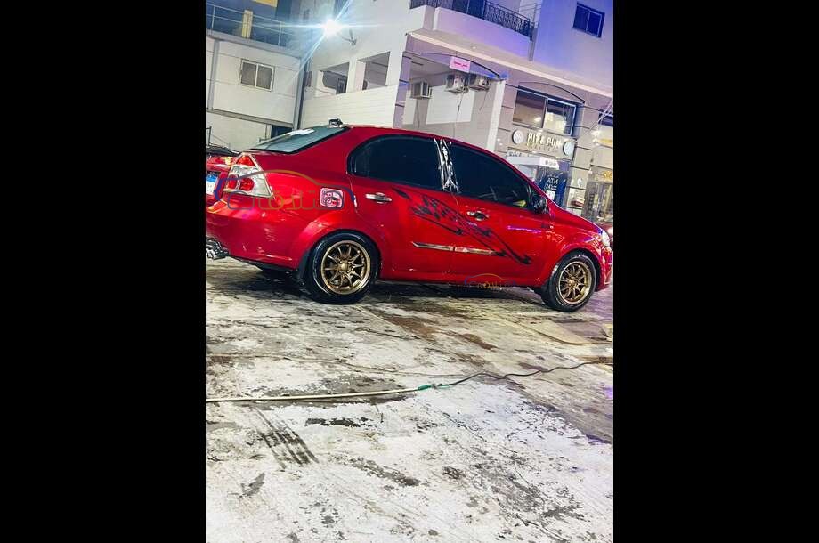 Aveo Chevrolet Red