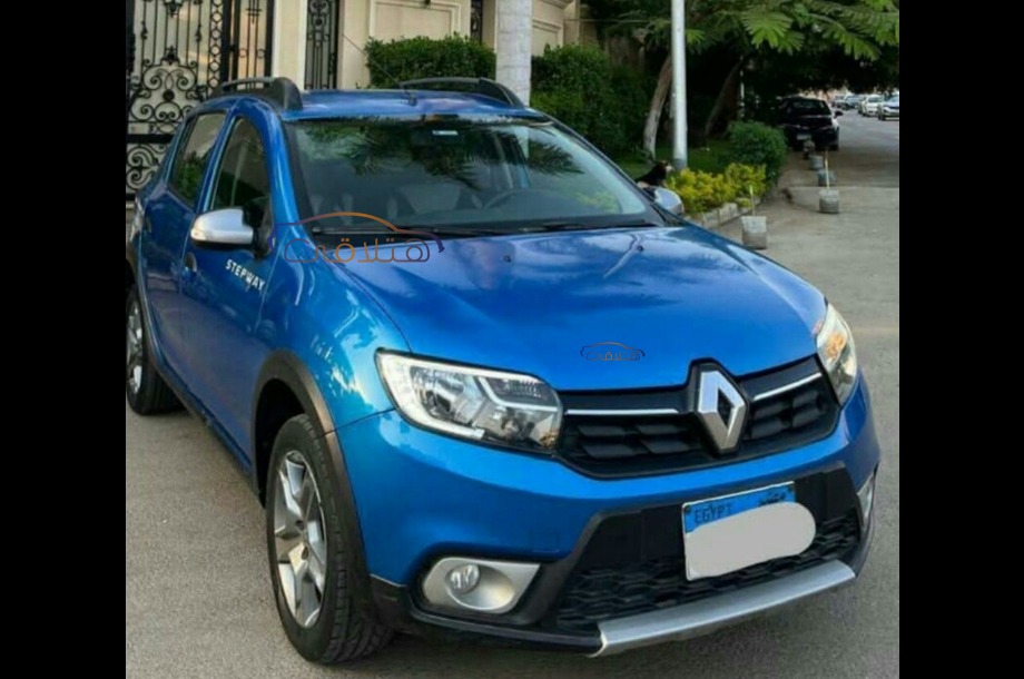 Sandero Step Way Renault أزرق