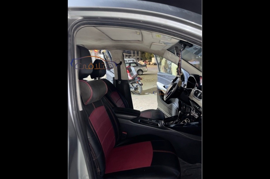 Captiva Chevrolet Silver