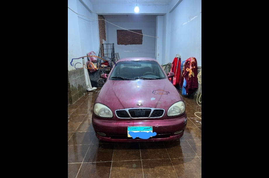 Lanos Daewoo Red