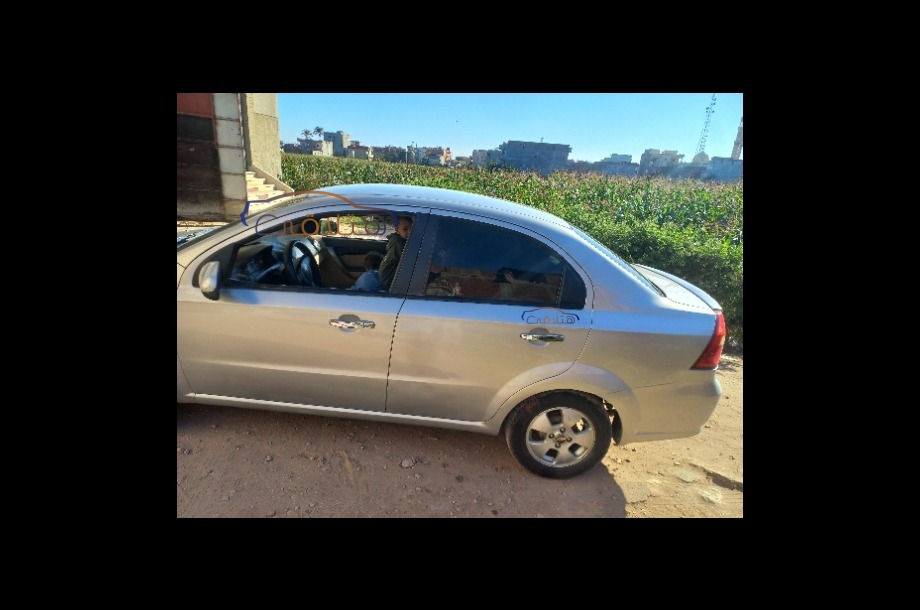 Aveo Chevrolet Silver