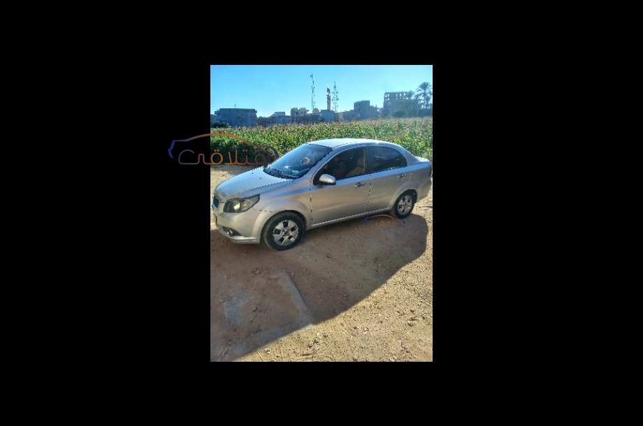 Aveo Chevrolet Silver