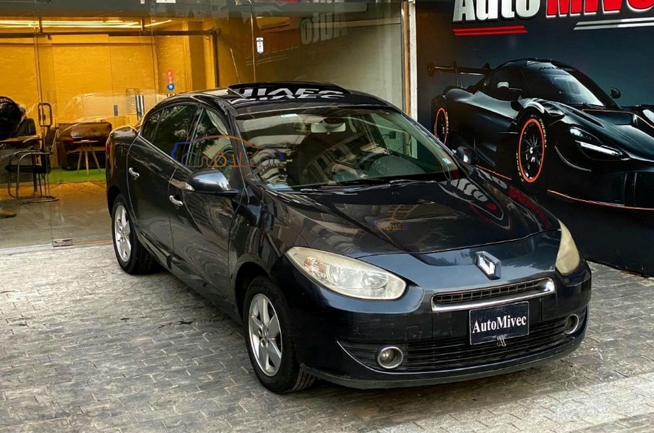 Fluence Renault رمادي