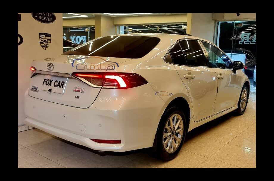 Corolla Toyota أبيض