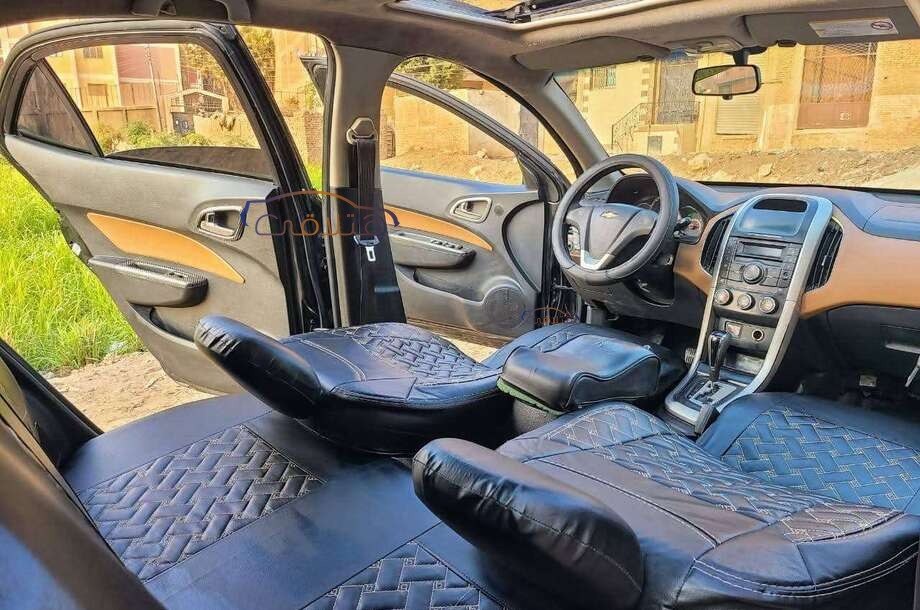 Optra Chevrolet أسود