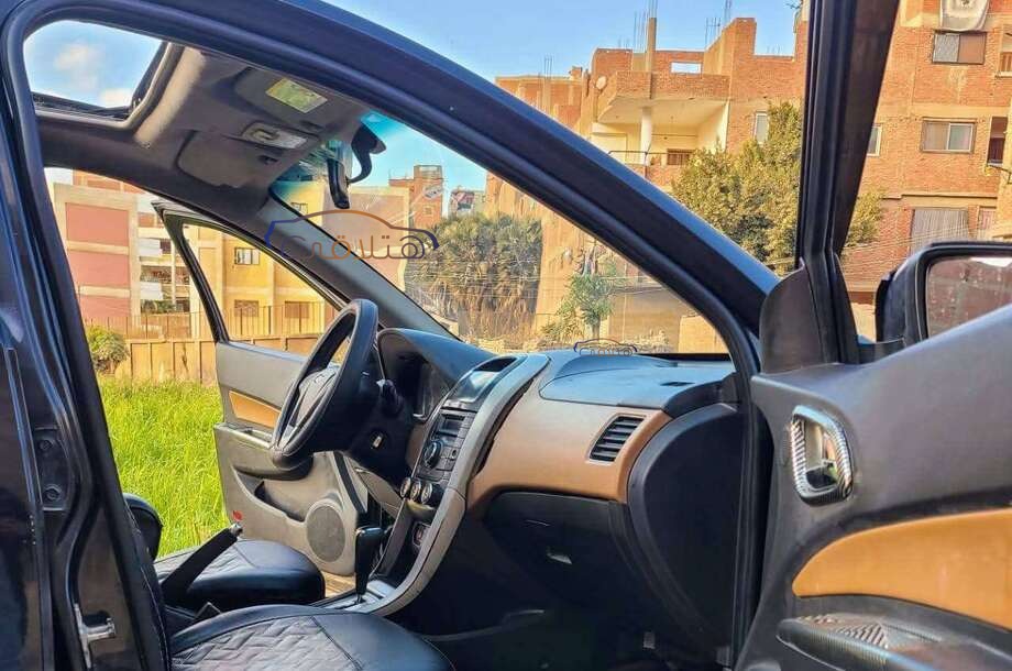 Optra Chevrolet أسود