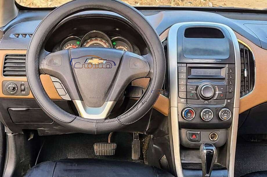 Optra Chevrolet أسود