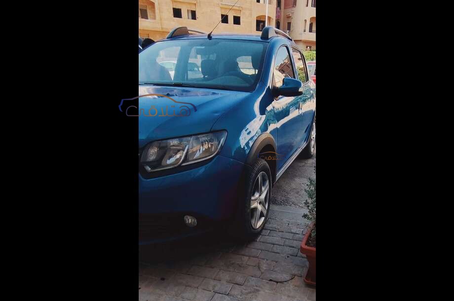 Sandero Step Way Renault أزرق