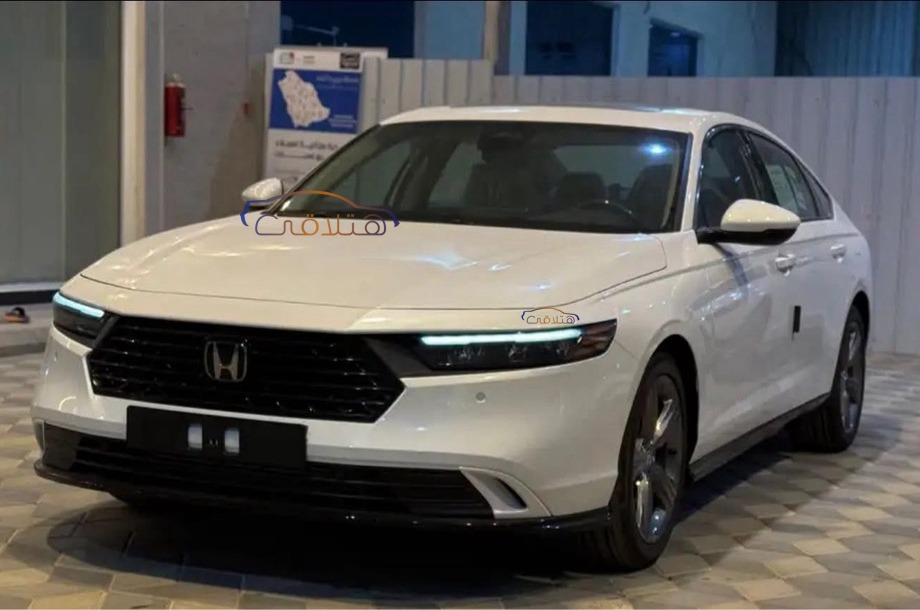 Accord Honda أبيض