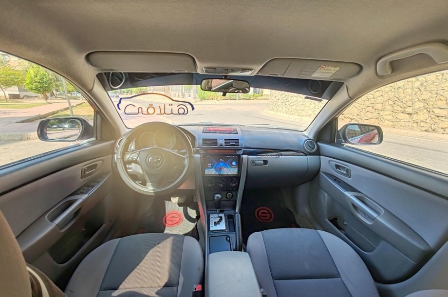 Mazda 3 Mazda Dark red