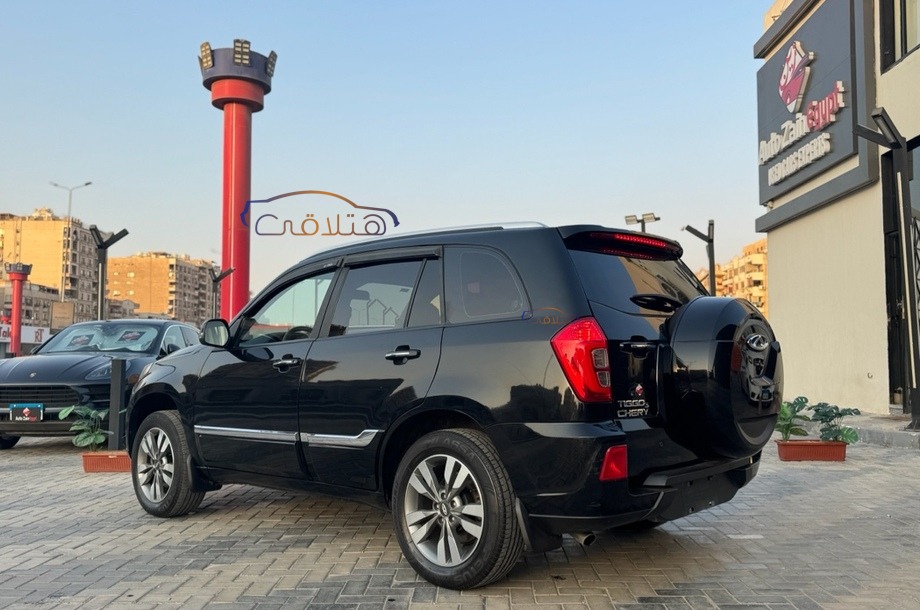 Tiggo 3 Chery أسود