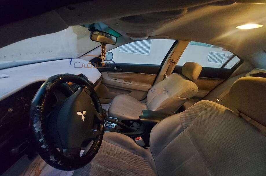 Galant Mitsubishi White