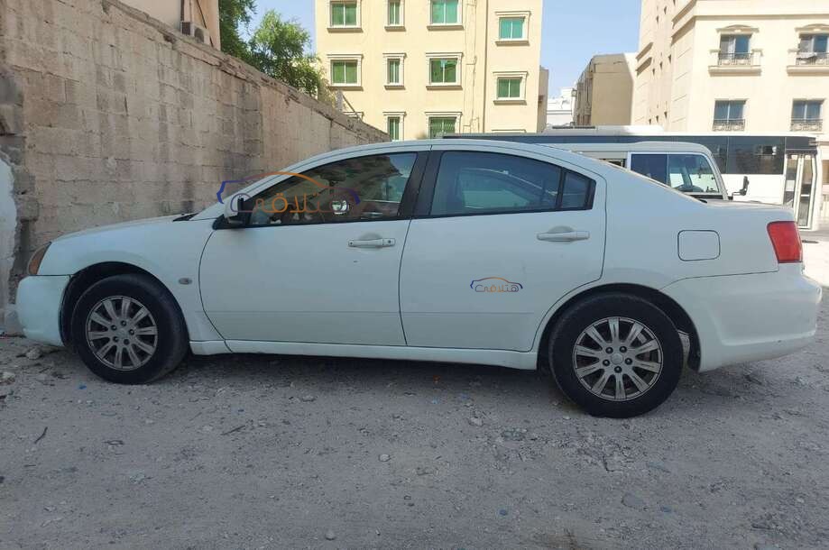 Galant Mitsubishi White