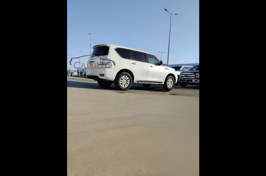 Patrol Nissan أبيض