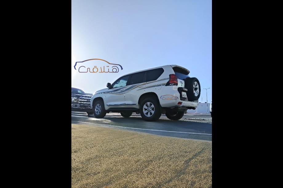 Prado Toyota أبيض