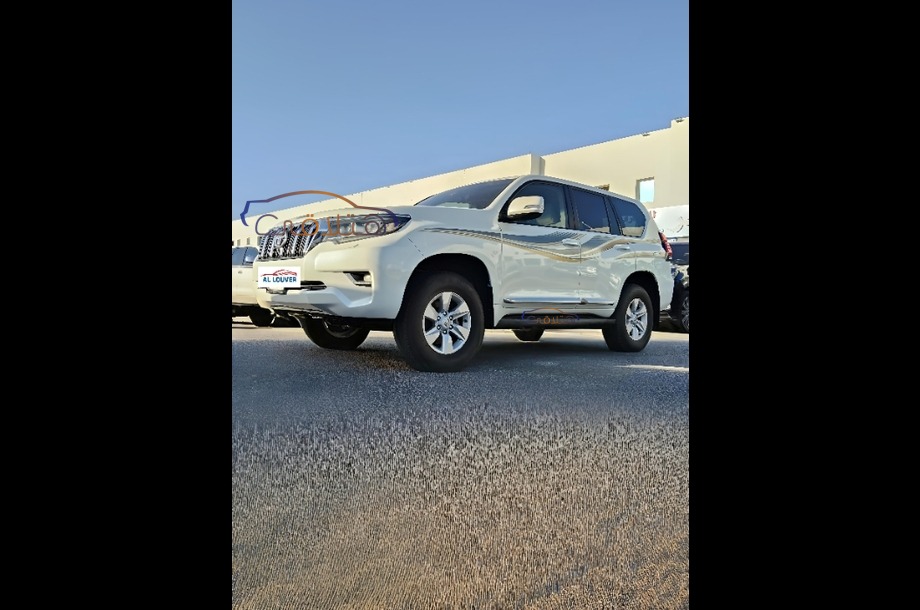 Prado Toyota أبيض