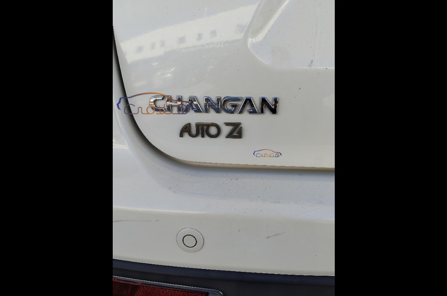 CS 35 Changan أبيض