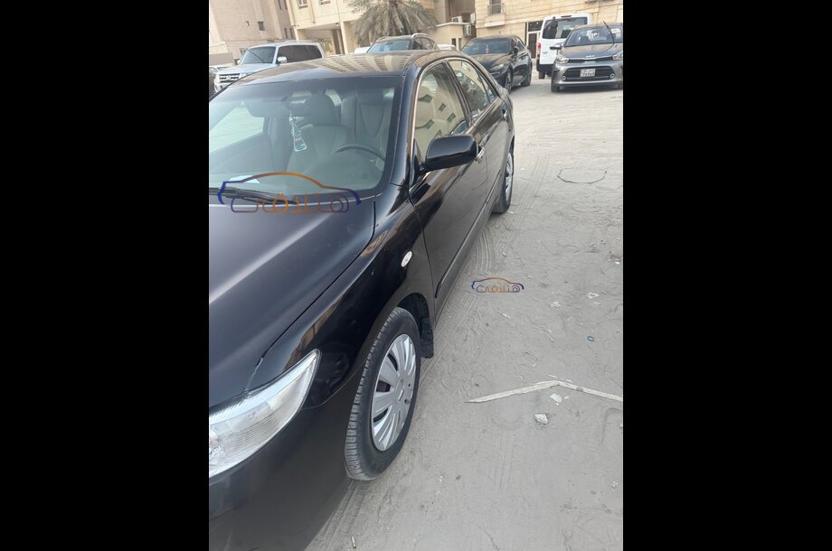 Camry Toyota فضي