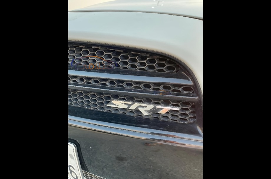 Charger Dodge أبيض