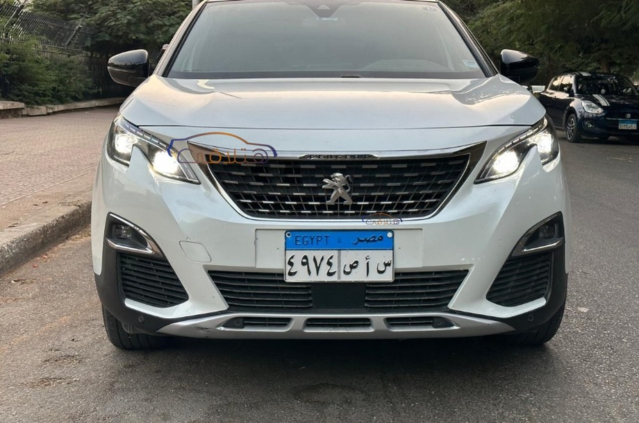 3008 Peugeot أبيض