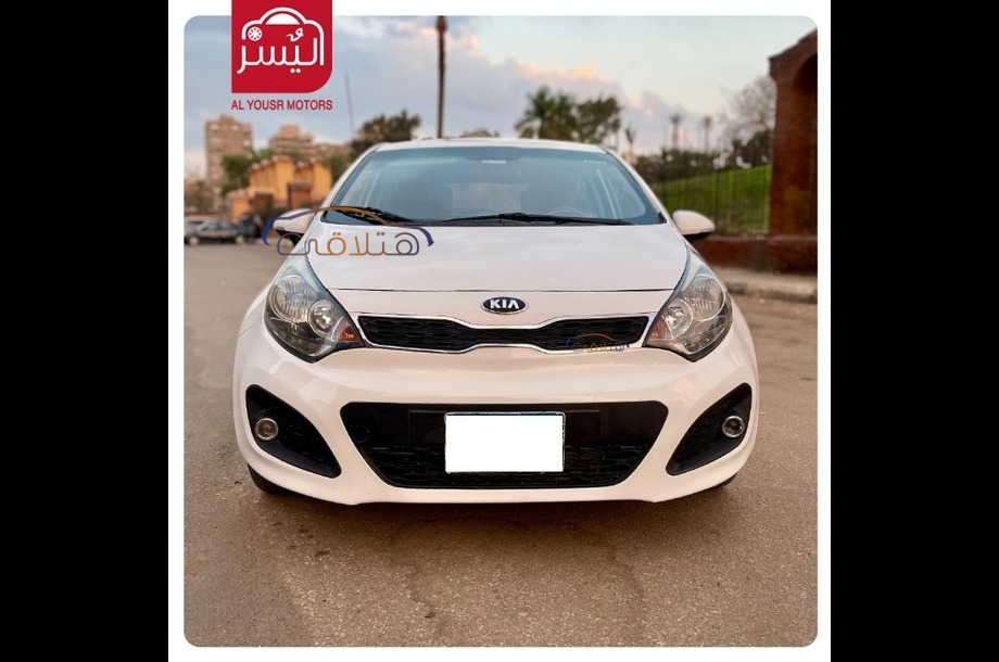 Rio Kia أبيض