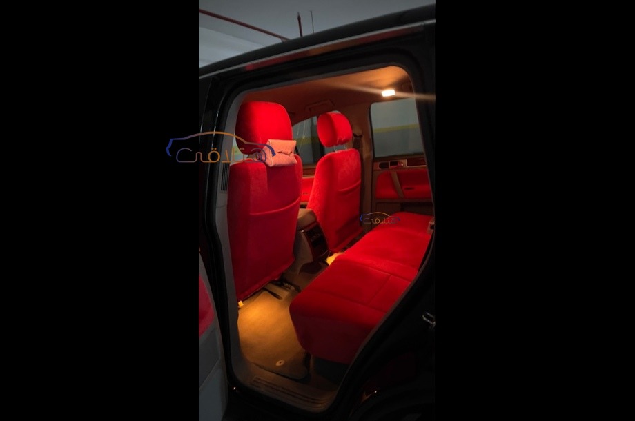 Touareg Volkswagen أسود