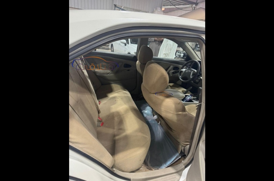 Camry Toyota أبيض