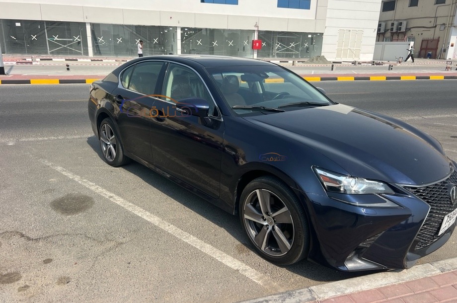 Gs Lexus أزرق