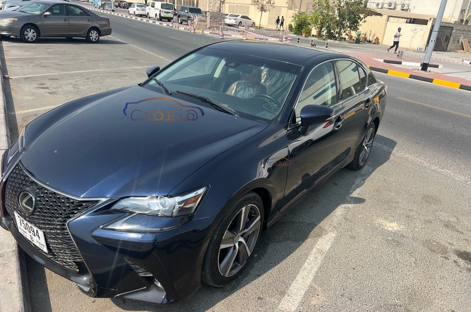 Gs Lexus أزرق