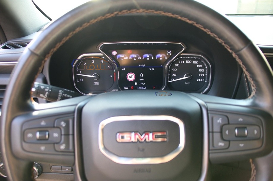 Yukon Gmc رمادي